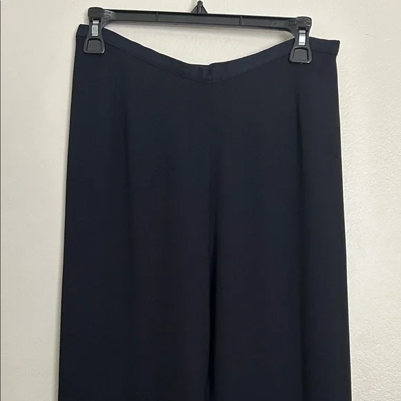 “Vintage St Michael by Marks & Spencer – Made in the UK”.
Wide leg size M - Picture 6 of 11